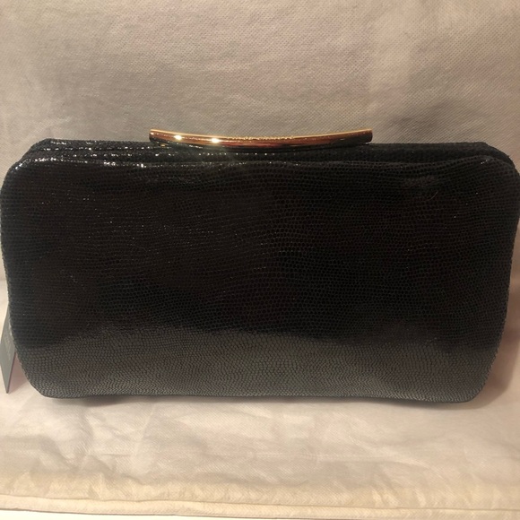 NWT Elegant Signature Vince Camuto Black Snakeskin Clutch Bag w/ gold chain